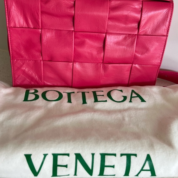 Bottega Veneta Cassette Intrecciato Leather Crossbody Bag Barbie Pink Hot Pink - Picture 5 of 12